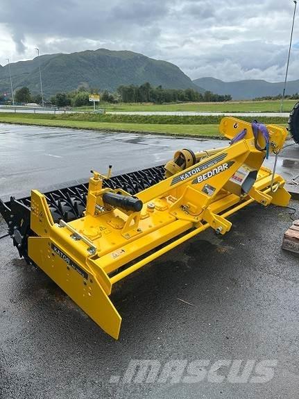 Bednar Kator 3000 Cita augsnes apstrādes tehnika un papildaprīkojums