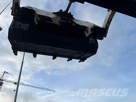 Bobcat 543B Lietoti riteņu kompaktiekrāvēji