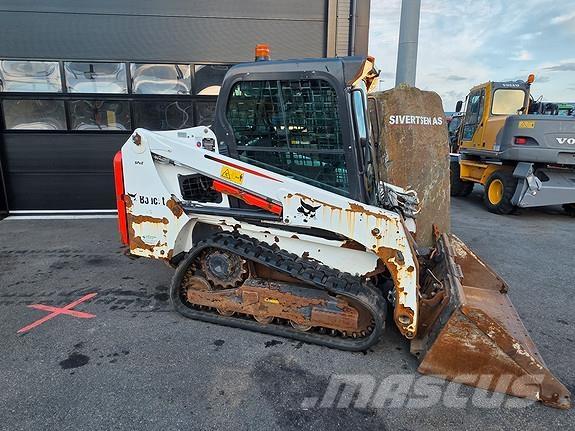 Bobcat T450 Lietoti riteņu kompaktiekrāvēji