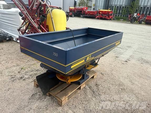 Bogballe M1 Minerālmēslu izkliedētāji