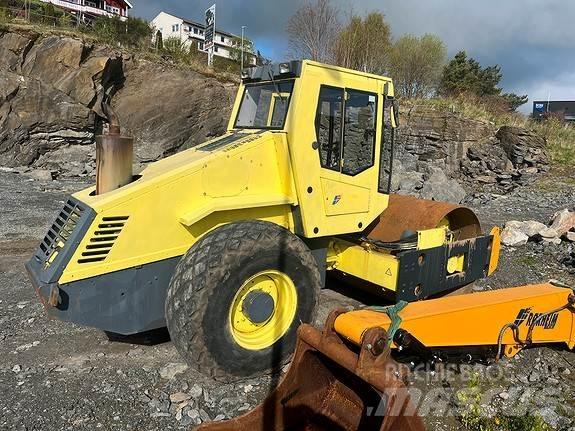 Bomag BW211 D-3 Asfalta klājēji