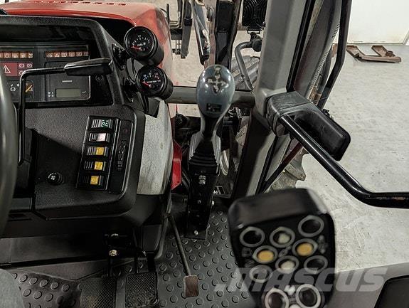 Case IH CS110 Traktori