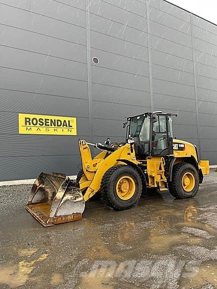 CAT 918M Iekrāvēji uz riteņiem