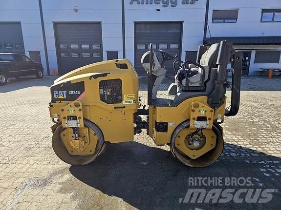 CAT CB24B Asfalta klājēji