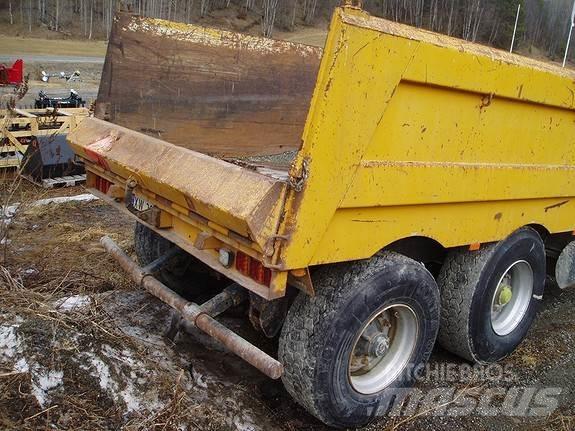 Chieftain 25 T Standarta piekabes