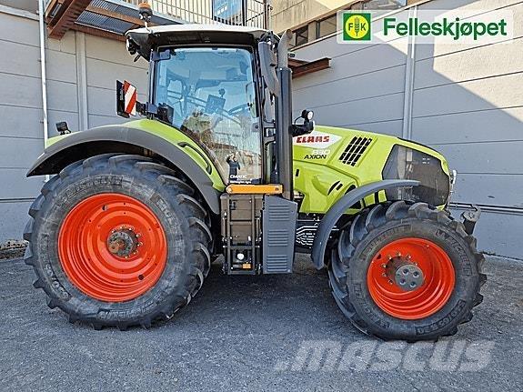 CLAAS AXION 830 Traktori