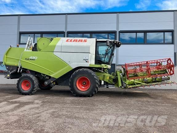 CLAAS Tucano 430 Ražas novākšanas kombaini