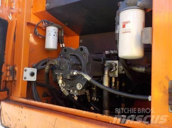 Doosan DX225LC-3 Kāpurķēžu ekskavatori