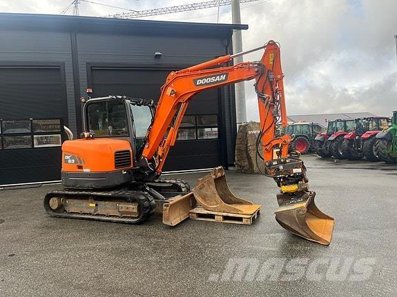 Doosan DX63-3 Mini ekskavatori < 7 t