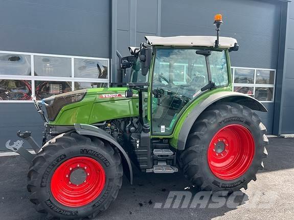 Fendt 211 Profi+ Traktori