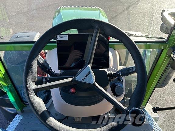Fendt 211 Profi Traktori