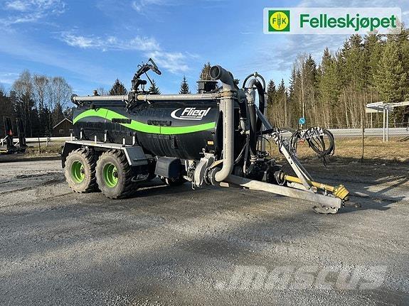 Fliegl vfw12000 Minerālmēslu izkliedētāji