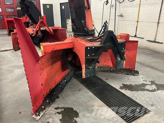 Globus GS 235 Sniega metēji