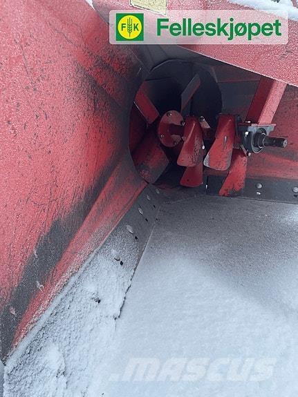 Globus gsf 2300 Sniega metēji