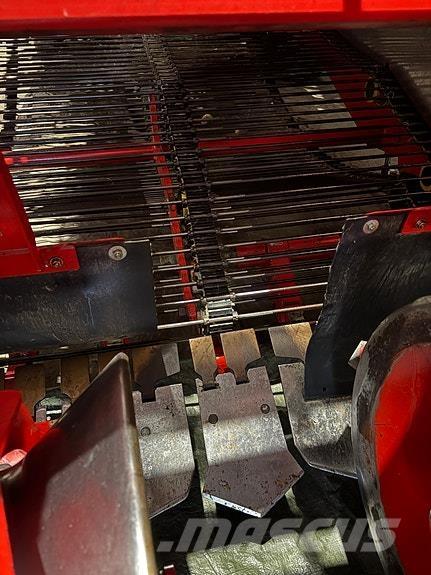Grimme SE 260 UB Kartupeļu novākšanas kombaini