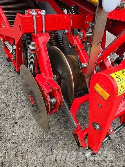 Grimme SE 75-30 Kartupeļu novākšanas kombaini