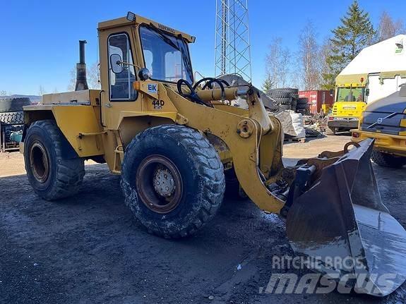 Hanomag 44D med HK. Iekrāvēji uz riteņiem