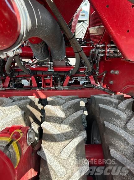 Horsch Pronto 6 DC Mēslojuma izkliedētājs