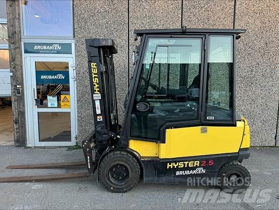 Hyster J2,5XN Tehnika ar dīzeļa dzinēju