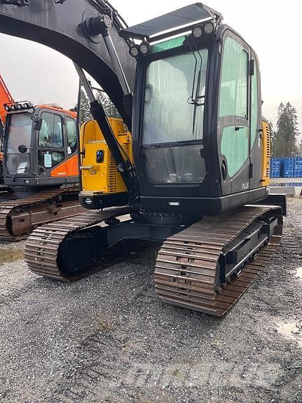 JCB 2020 Kāpurķēžu ekskavatori