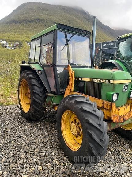 John Deere 2040 Traktori