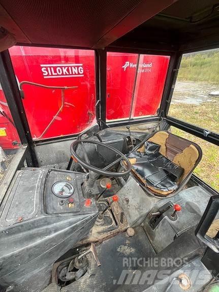 John Deere 2040 Traktori