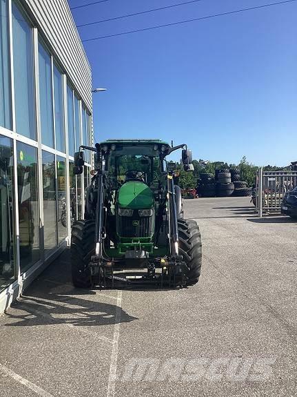 John Deere 5100M Traktori