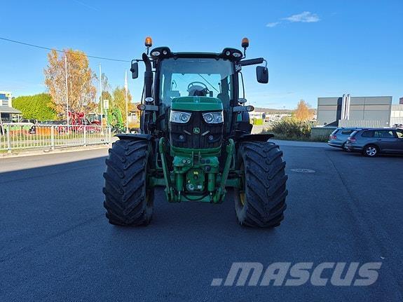 John Deere 6125R Traktori