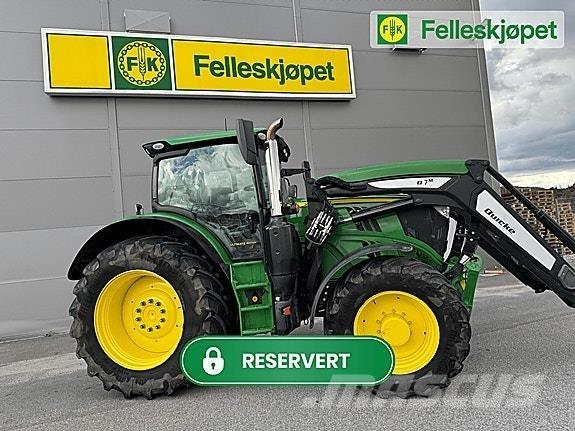 John Deere 6215R Traktori