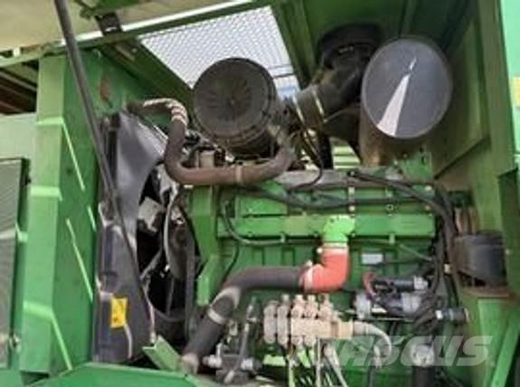 John Deere 7300 Cits lopbarības novācēju, kombainu aprīkojums