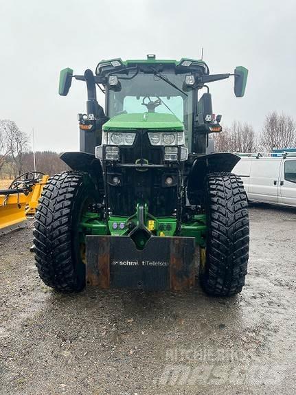 John Deere 7R330 Traktori