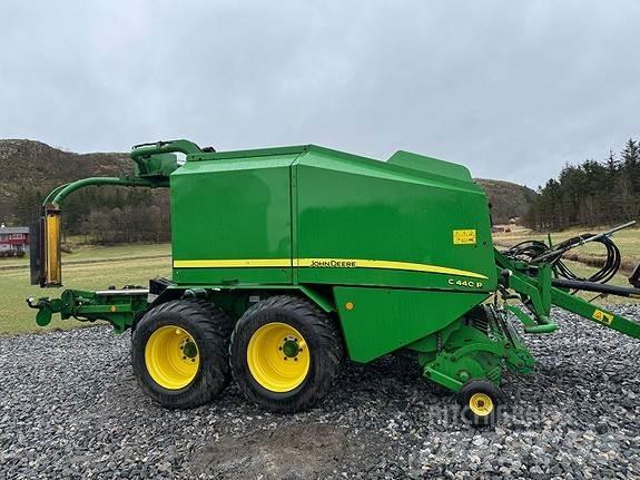 John Deere C440R Rituļu preses