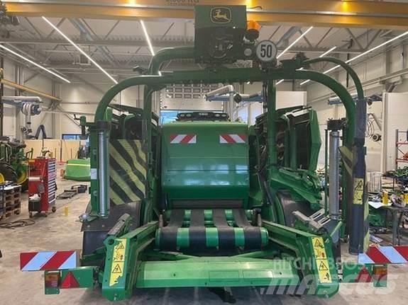 John Deere C441R Rituļu preses
