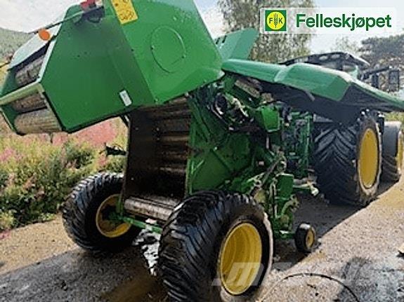 John Deere F440R Rituļu preses