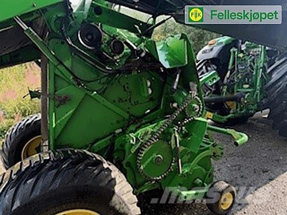 John Deere F440R Rituļu preses