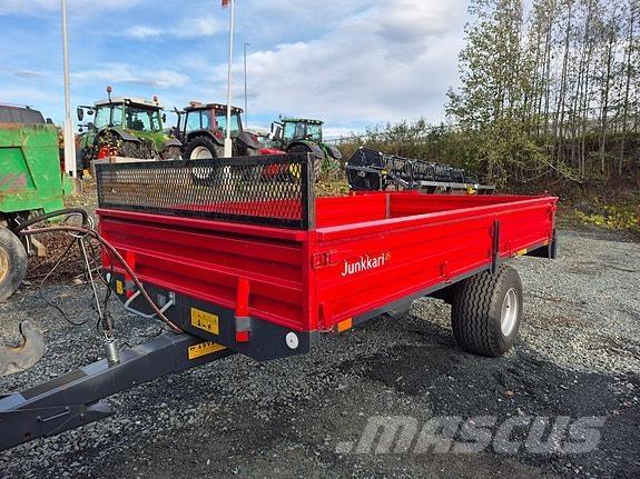 Junkkari J5 Standarta piekabes
