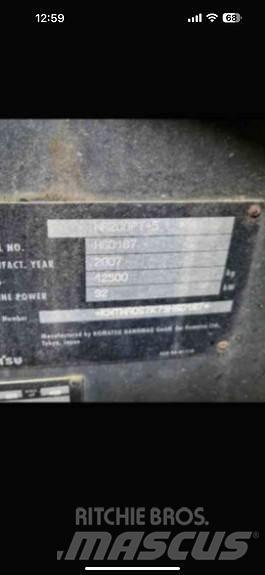 Komatsu WA200 PT Iekrāvēji uz riteņiem