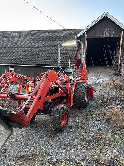 Kubota B7500 Traktori