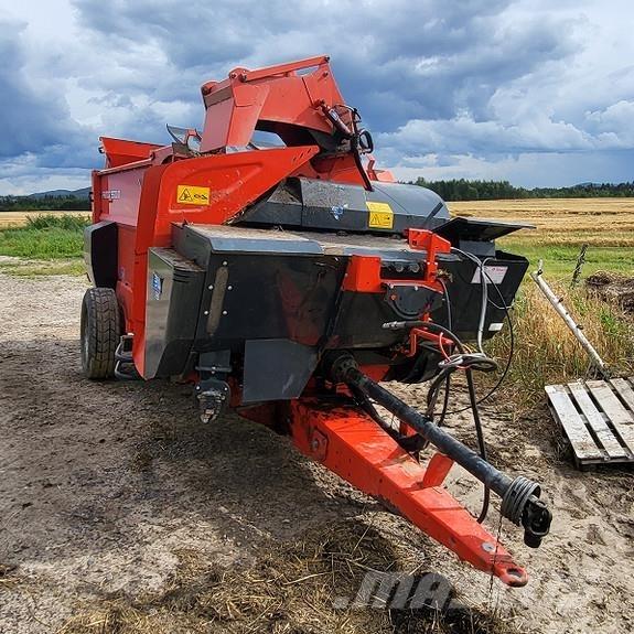 Kuhn Primor 5570M Rituļu preses