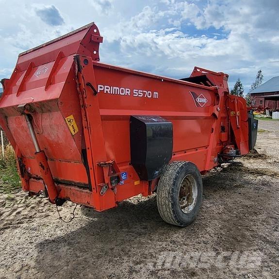 Kuhn Primor 5570M Rituļu preses