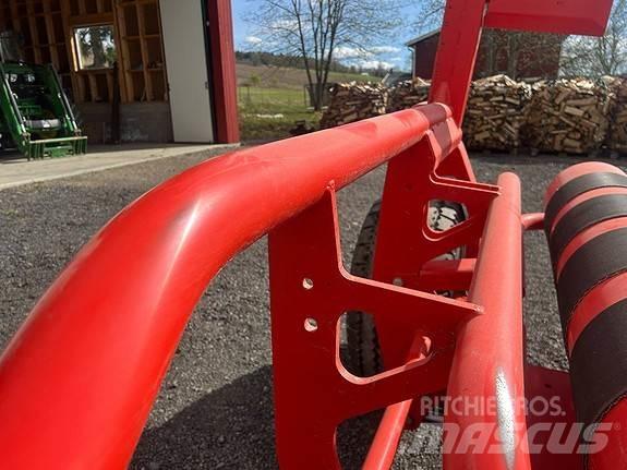 Kuhn RW1610 Rituļu preses