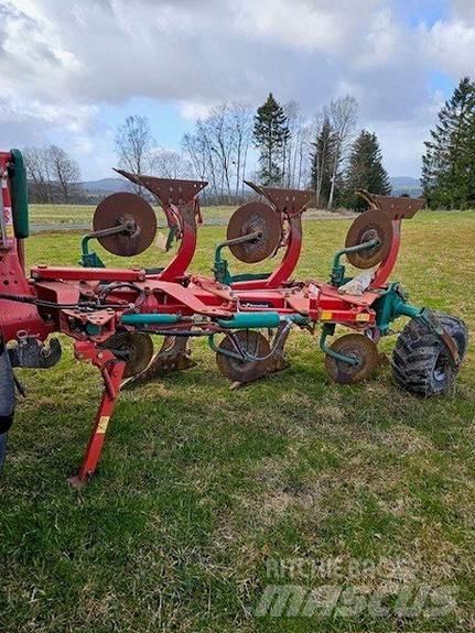 Kverneland 150S Maiņvērsējarkli