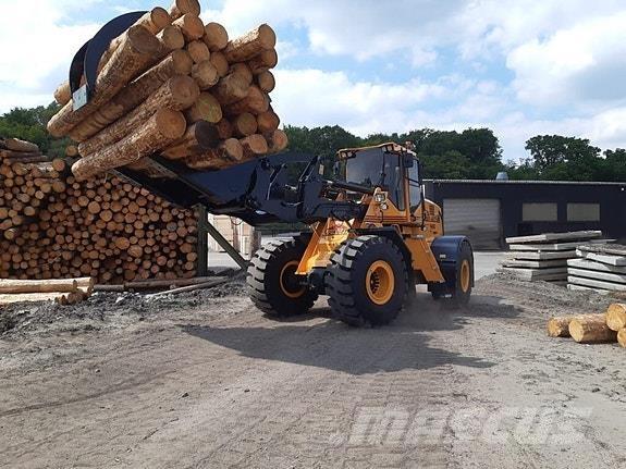 Ljungby  Iekrāvēji uz riteņiem