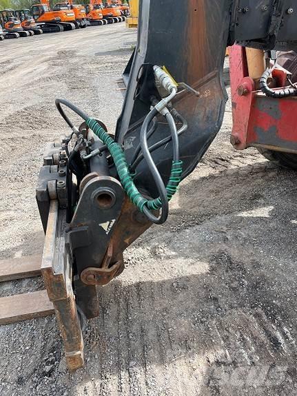 Manitou MT1740 Teleskopiskie manipulatori