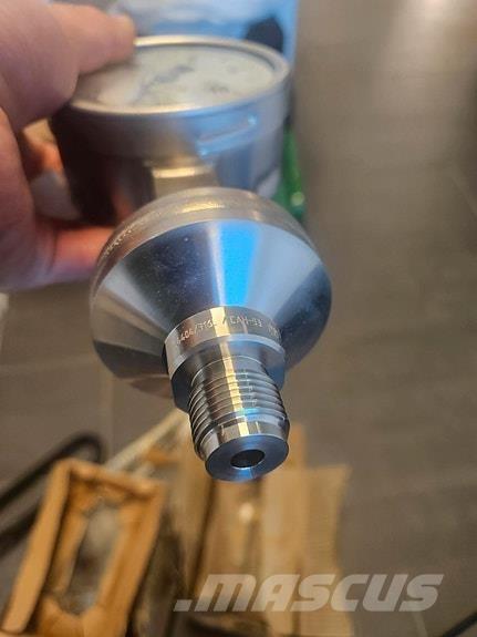  Manometer Minerālmēslu izkliedētāji