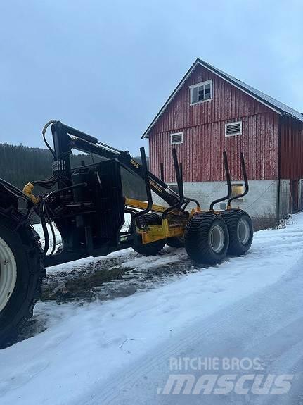 Moheda 135/4WD Standarta piekabes