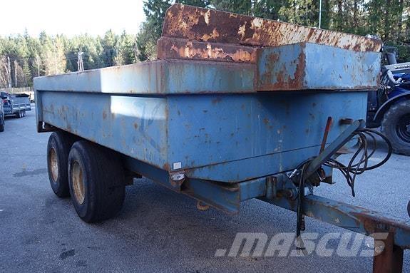 NC 12-40 Standarta piekabes