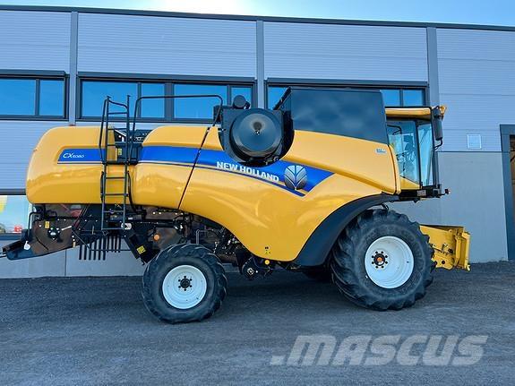 New Holland CX5080 Ražas novākšanas kombaini
