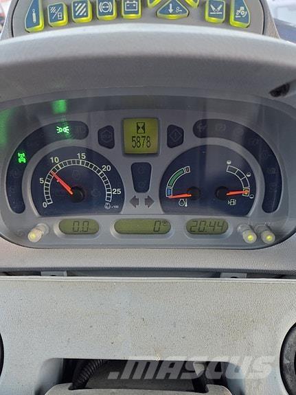 New Holland T6020 Traktori