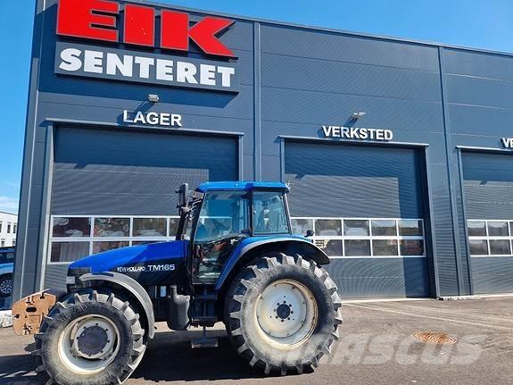 New Holland TM165 Traktori